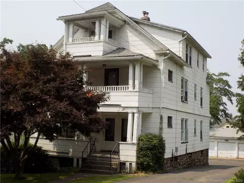 65 Wooding St, Bristol, CT 06010