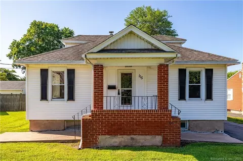 115 Roseleah Ave, Newington, CT 06111