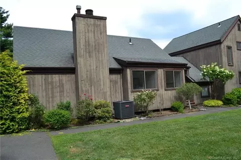 115 Chasta Ln #B, Stratford, CT 06614