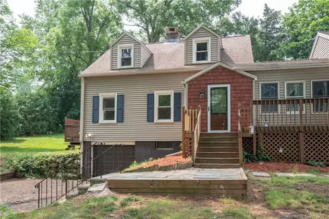 12 Atwood St, Berlin, CT 06037