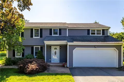 227 Cricket Knl, Wethersfield, CT 06109