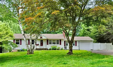 27 Woodcrest Dr, Bristol, CT 06010