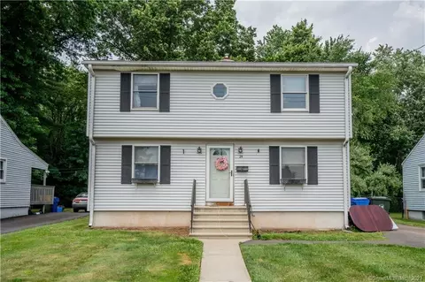 24 Chapman St, Newington, CT 06111