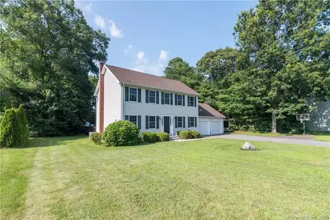 100 Gloria Ave, Killingly, CT 06239