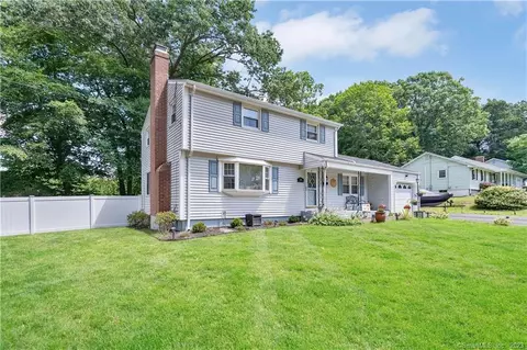 36 Manning Ln, East Hartford, CT 06118
