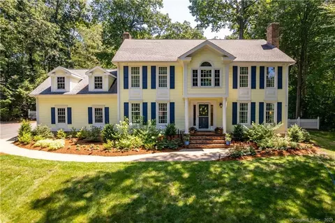 18 Richborough Rd, Madison, CT 06443
