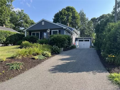 321 Prospect Ave, Meriden, CT 06451