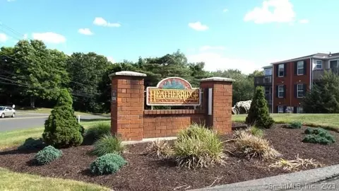 6 Heather Rdg #6, Shelton, CT 06484