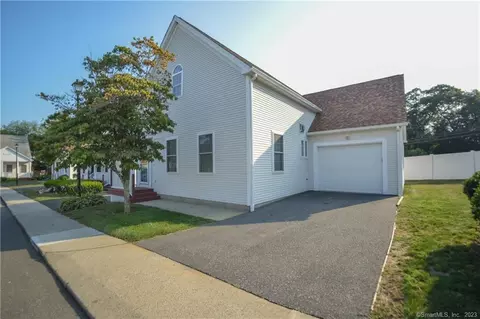 33 Forest Rd #A, Milford, CT 06461