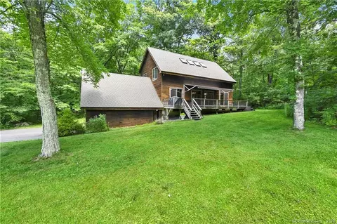 81 Brick School Rd, Warren, CT 06754