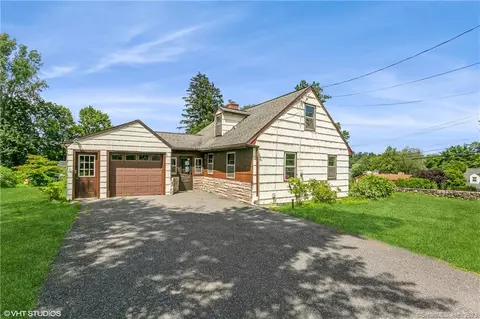65 Ball Pond Rd, New Fairfield, CT 06812