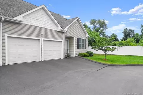 2950 State St #1, Hamden, CT 06517