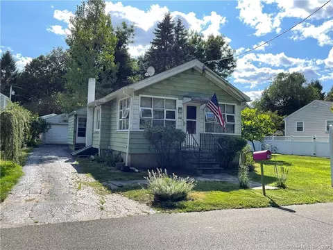 266 3rd Ave, Milford, CT 06460