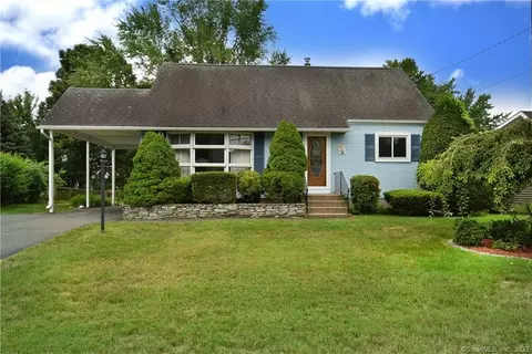 11 Jeffrey Dr, East Hartford, CT 06118
