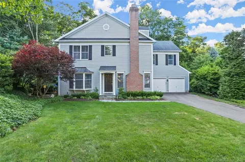 21 Chandlers South Ln, Fairfield, CT 06824