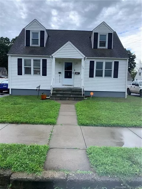 136 Ohio Ave, Bridgeport, CT 06610