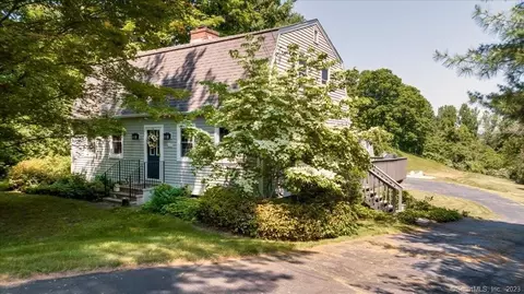 460 Bow Ln, Middletown, CT 06457