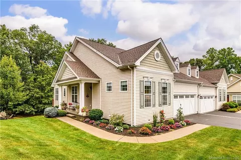 240 Sycamore Dr, Prospect, CT 06712