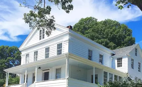 277 Noank Rd, Groton, CT 06355