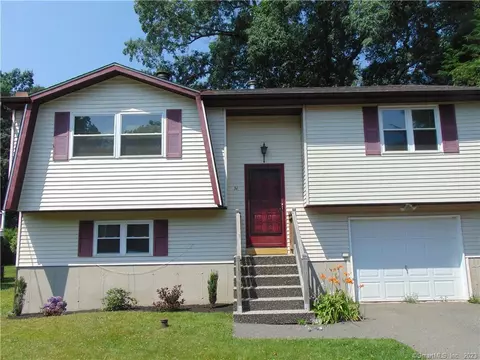51 Madera Dr, Waterbury, CT 06704
