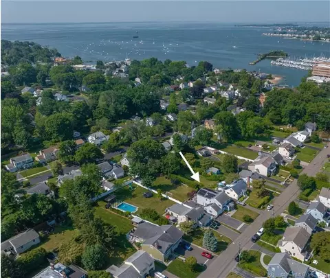 28 Mitchell St, Stamford, CT 06902