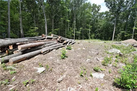 73 Sylvan Rd, Madison, CT 06443