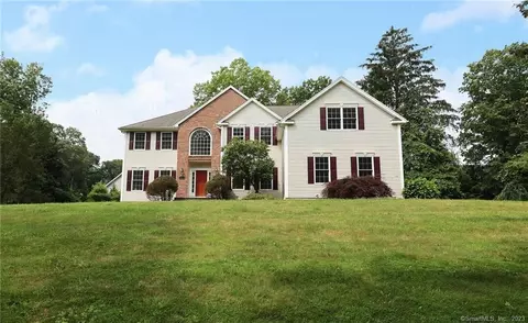 172 Far Mill St, Shelton, CT 06484