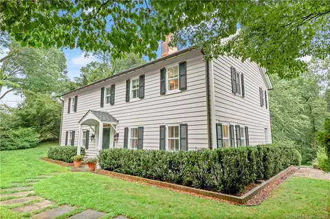 528 Canoe Hill Rd, New Canaan, CT 06840