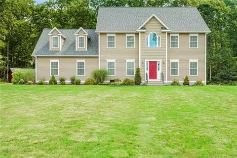 67 Goldberg Rd, Colchester, CT 06415