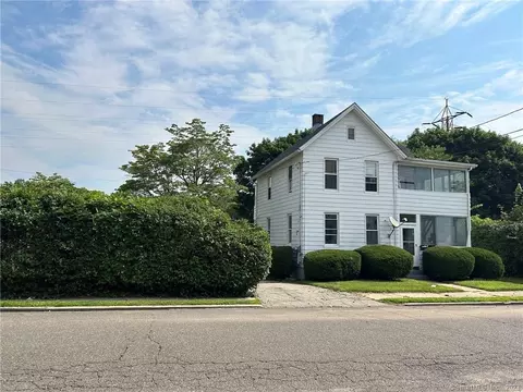 6 Scotland St, Ansonia, CT 06401