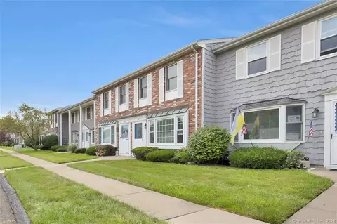 60 Joiners Rd #60, Rocky Hill, CT 06067