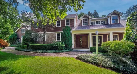 5 Nutmeg Ln, Westport, CT 06880