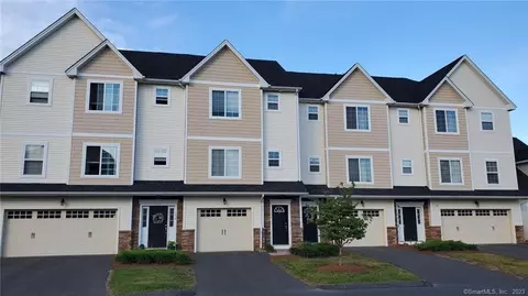 154 Pepin Pl #154, South Windsor, CT 06074