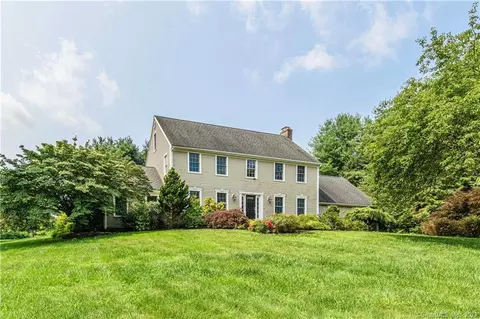 725 Reservoir Rd, Cheshire, CT 06410