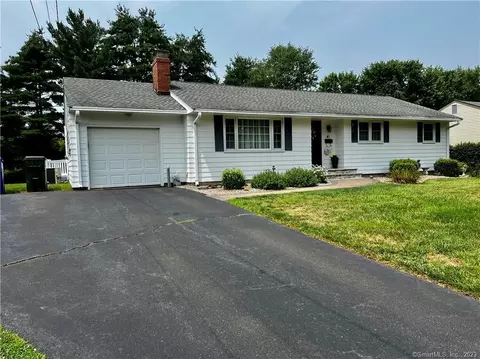 41 School House Rd, Newington, CT 06111