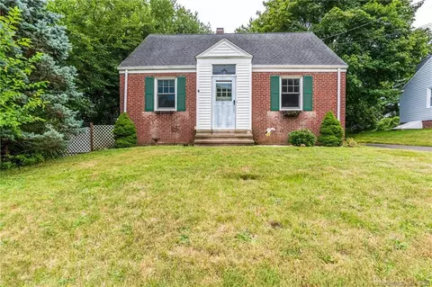 24 Foote St, Hamden, CT 06517