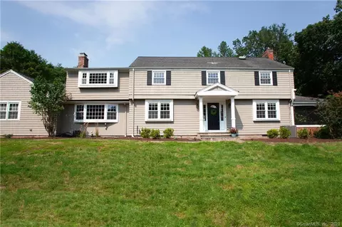 6 Cedar Hill Rd, Simsbury, CT 06092