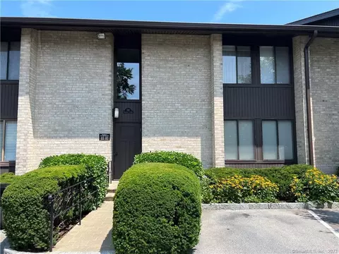 241-16 Hamilton Ave #79, Stamford, CT 06902