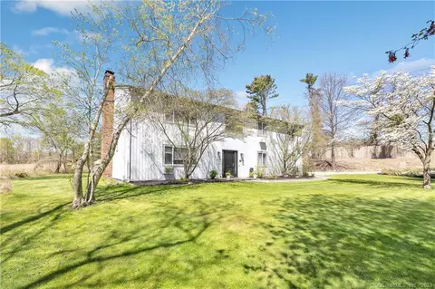 30 Maple Ln, Westport, CT 06880