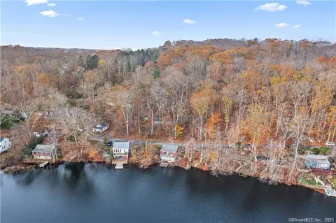 45 Long Pond Rd S, Ledyard, CT 06339