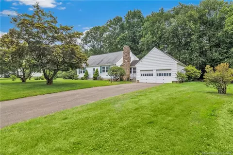 380 Walnut Tree Hill Rd, Shelton, CT 06484