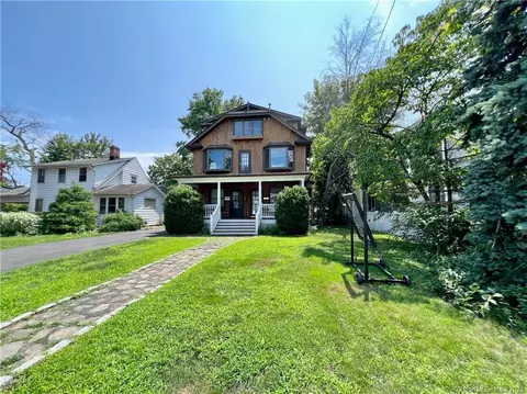 33 Douglas Ave, Stamford, CT 06906