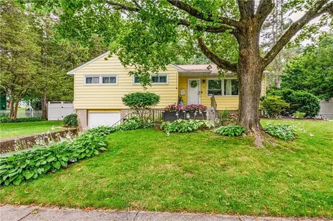 79 Constance Dr, Manchester, CT 06042