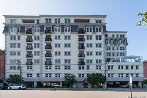 461 Bank St #608, New London, CT 06320