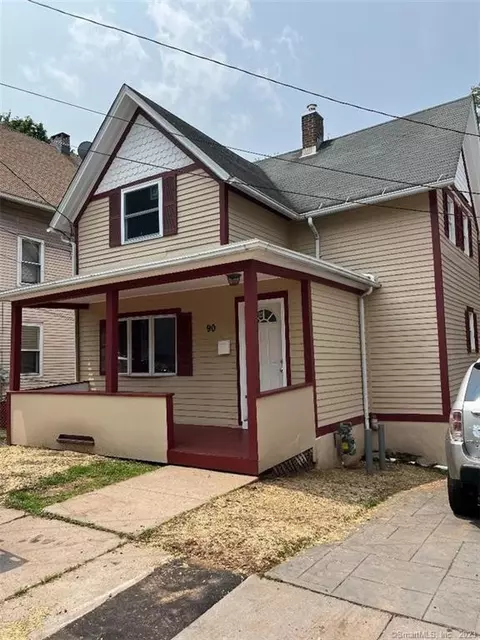 90 Warren St, Meriden, CT 06450