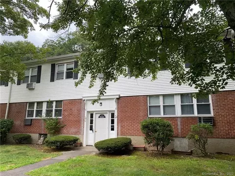 125 Abner Ct #A, Bridgeport, CT 06606