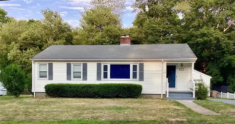 152 Black Point Rd, East Lyme, CT 06357