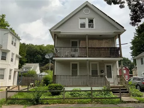 33 Pasco St, Meriden, CT 06451