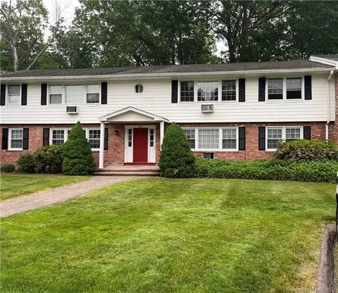 264 Robin Ct #D, Cheshire, CT 06410