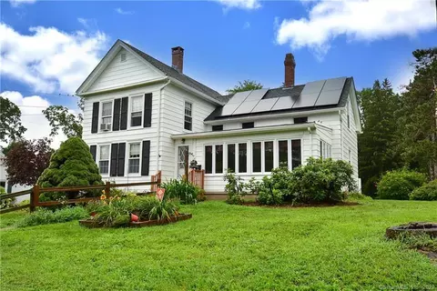 17 Mather St, Manchester, CT 06042